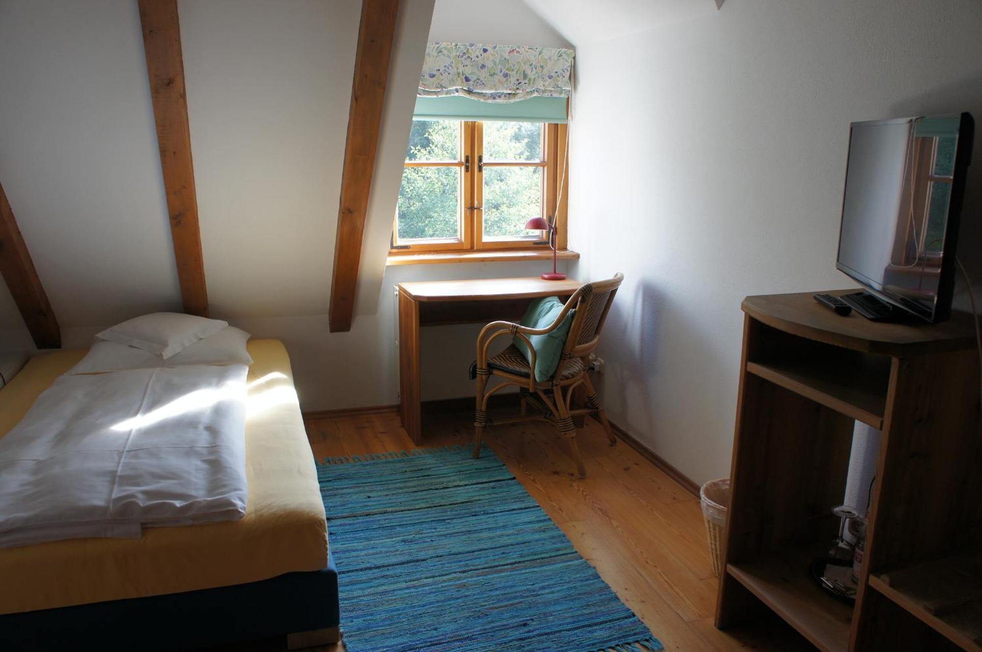 Hotel Schwarzer Adler Erlangen Chambre photo