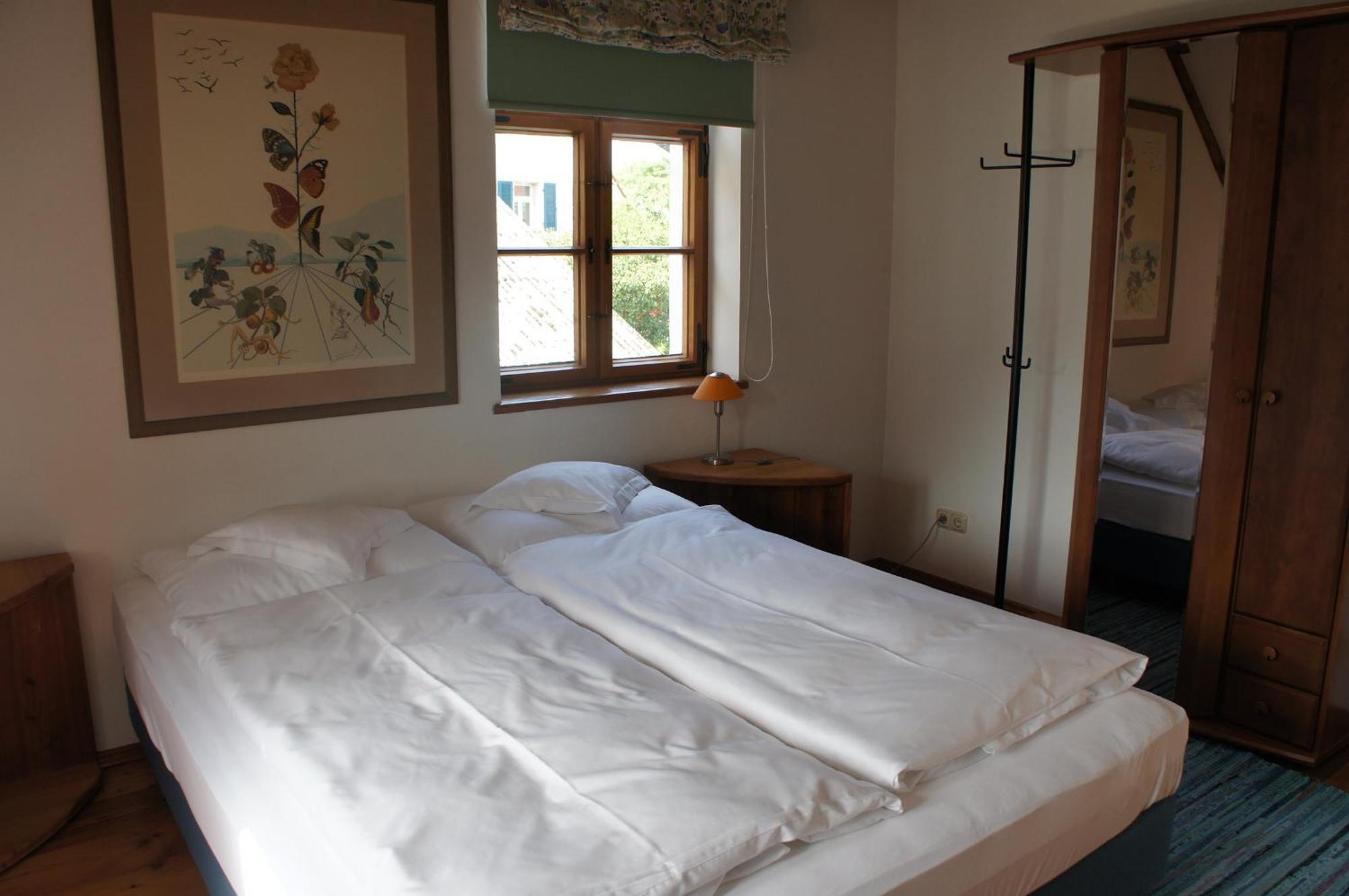 Hotel Schwarzer Adler Erlangen Chambre photo