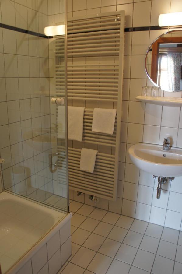 Hotel Schwarzer Adler Erlangen Extérieur photo
